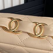 Chanel Flap Bag Beige Lambskin 22.5cm - 3