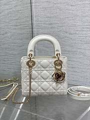 Dior Dioramour Mini Lady Bag White Lambskin 17x15x7cm - 1