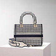 Dior Medium Lady D-Lite Bag Embroidery White And Black 24cm - 6