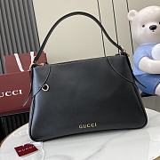 Gucci GG Emblem Medium Shoulder Bag Black 37x23x8cm - 1