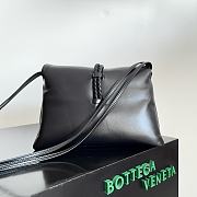 Bottega Veneta Medium Bag Liberta Black 30x20x8cm - 6