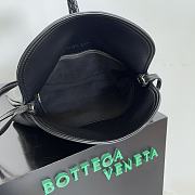 Bottega Veneta Medium Bag Liberta Black 30x20x8cm - 4