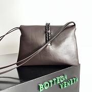 Bottega Veneta Medium Bag Liberta Brown 30x20x8cm - 3