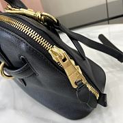 Miu Miu Adventure Black Shoulder Bag 28x16.5x10cm - 3