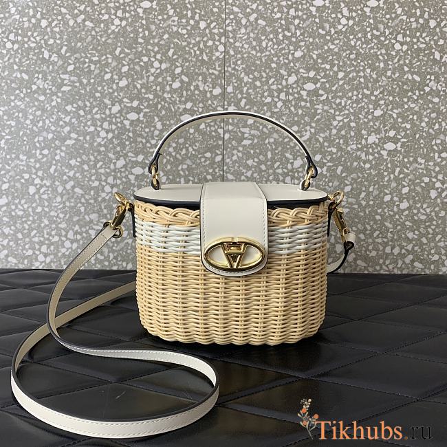 Valentino Vlogo Signature Wicker Vanity Bag White 19x13.5x13cm - 1