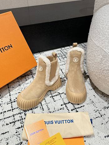 Louis Vuitton LV Ruby Suede Flat Ankle Boot Beige 