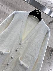 Chanel White Cardigan 07 - 5