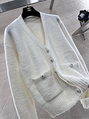 Chanel White Cardigan 07 - 2