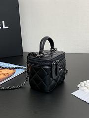 Chanel Mini Vanity Handle Case Black Bag 11x8.5x7cm - 3