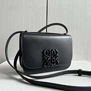 Loewe Goya Shoulder Bag Small Black 22x15cm - 1