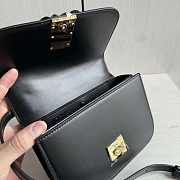 Loewe Goya Shoulder Bag Small Black 22x15cm - 3