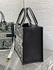 Dior Medium Book Tote Black White Plan de Paris 36.5x28x16.5 cm - 5