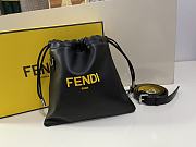 Fendi Black Leather Handbag 24x24x2cm - 1