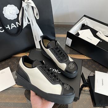 Chanel Black White Sneaker 02