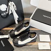 Chanel Black White Sneaker 02 - 4