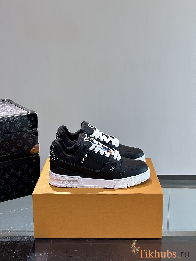 Louis Vuitton LV Trainer Sneaker Black White - 1