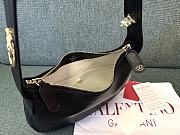 Valentino Garavani Hobo Black Shoulder Bag 30x24x3cm - 4