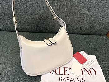 Valentino Garavani Hobo White Shoulder Bag 30x24x3cm