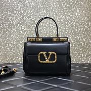 Valentino Garavani Alcove Top Handle Leather Black 23x20x6cm - 1