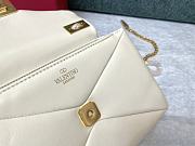 Valentino Garavani One Stud White Bag 19x14x11cm - 6