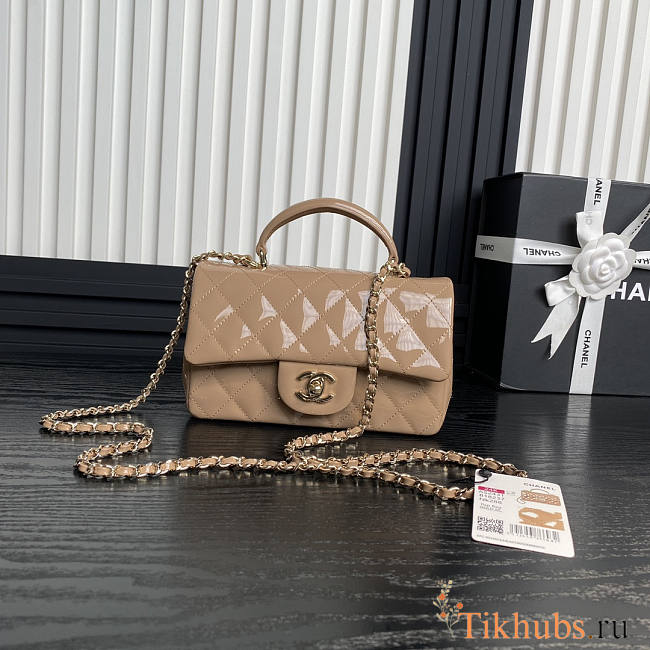 Chanel Top Handle Flap Bag Beige Patent 20x9x13cm - 1