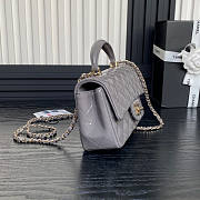 Chanel Top Handle Flap Bag Grey Patent 20x9x13cm - 5