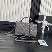 Chanel Top Handle Flap Bag Grey Patent 20x9x13cm - 3