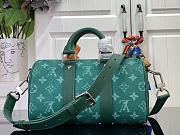 Louis Vuitton LV Keepall Bandouliere 25 Green 25cm - 4