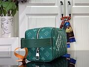 Louis Vuitton LV Locker Dopp Kit Green 23 x 13 x 12 cm - 6