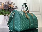 Louis Vuitton LV Keepall 50 Green 50 x 29 x 23 cm  - 4