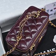Chanel 24B Vanity Case Red Lambskin 19x9.5x8cm - 3