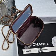 Chanel 24B Vanity Case Red Lambskin 19x9.5x8cm - 2
