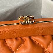 Chanel Clutch Lambskin Gold Orange 24x16x8cm - 2