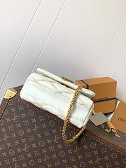 Louis Vuitton LV GO-14 MM Vanille 23 x 16 x 10 cm - 3