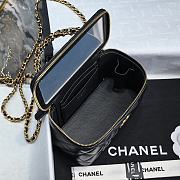 Chanel 24B Vanity Case Black Lambskin 19x9.5x8cm - 2