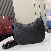 Gucci GG Emblem Small Shoulder Bag Black 25.5x20x5cm - 4