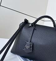 Fendi By The Way Selleria Medium Black 29x13x17cm - 4