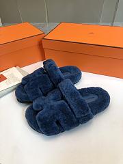 Hermès Chypre Sandals Blue Shearling - 5