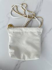 Chanel Mini 22 Handbag White Caviar Gold 20x19x6cm - 5