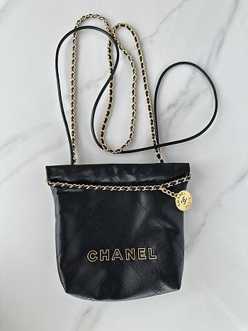 Chanel Mini 22 Handbag Black Caviar Gold 20x19x6cm