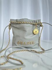 Chanel Mini 22 Handbag Grey Caviar Gold 20x19x6cm - 1