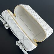 Bottega Veneta Vanity Case Crossbody Bag White 22x12.5x5cm - 4