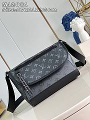 Louis Vuitton LV Pulse Messenger Bag Monogram 26.6x17x11cm - 1