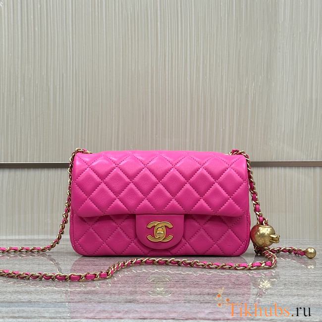 Chanel Flap Bag Neon Pink Bell 20x13x7cm - 1