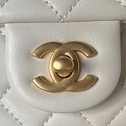 Chanel Mini Flap Bag Camellia Lambskin White Gold 18x13x7cm - 4