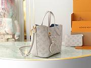 Louis Vuitton LV Blossom PM Grey 20x20x12.5 cm - 4