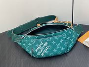 Louis Vuitton LV Bumbag Green 30x15x8cm - 3