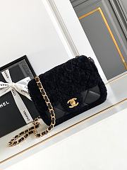 Chanel Mini Flap bag Fleece Gold Black 18x12x6cm - 1