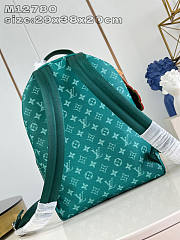 Louis Vuitton LV Discovery PM Green 38x29x20cm - 4
