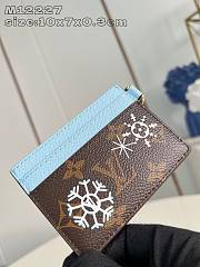 Louis Vuitton LV Charms Card Holder Blue 10.2x7.3x0.3cm - 3